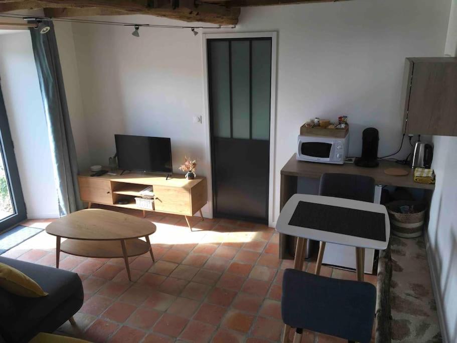 Logement Agreable A La Campagne Saint-Symphorien  Esterno foto